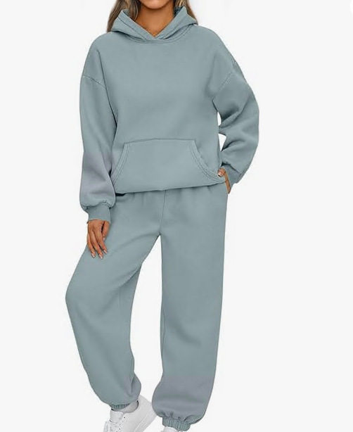 Casual Sports Hoodie and Jogger Set Solid Color Pocket Design Comfortable Fit Autumn Winter Collection Wholesale