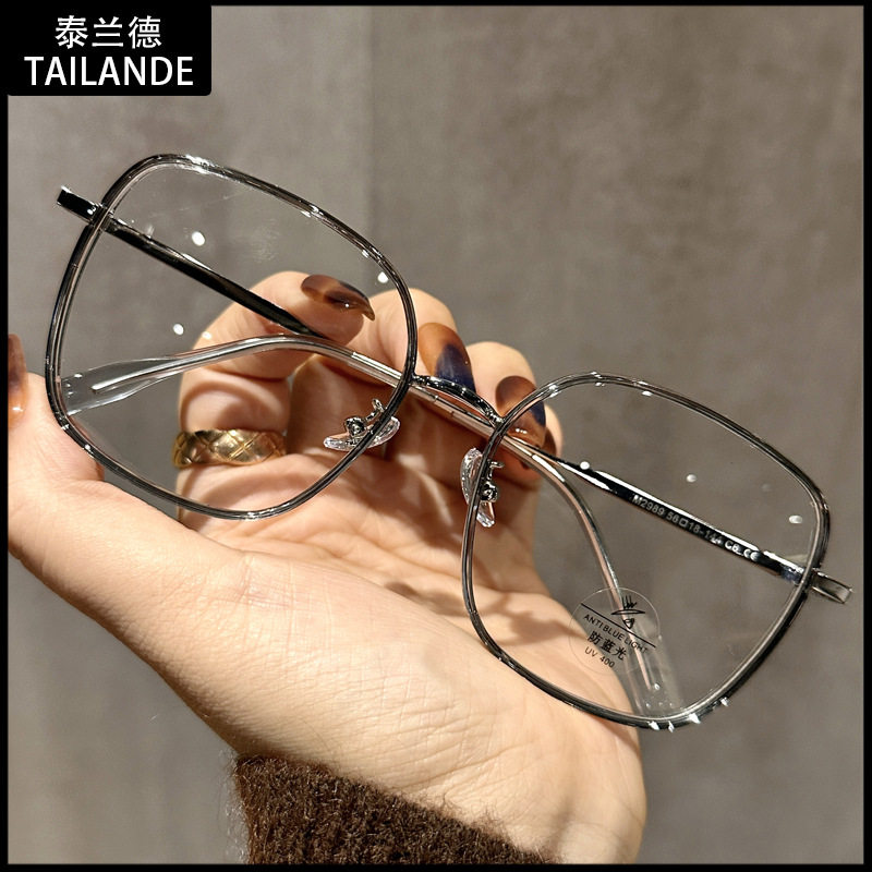 M2989 E-Commerce Large-Frame Metal Myopia Glasses for Men and Women Wholesale Autumn and Winter Hot-Selling Teddy Brown Flat Frames