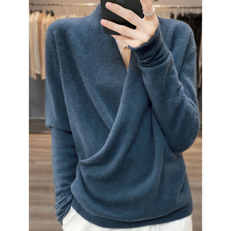 New Style Chest Wrapped 100 Pure Wool Sweater Women's Fashion V-Neck Loose Cashmere Sweater Autumn and Winter Western Style Knitted Base Shirt