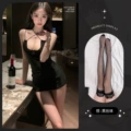 Obsidian black + black stockings