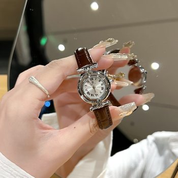 Niche Vintage Women's Watch Simple Casual Belt Exquisite Waterproof Student's Watch French Middle Small Dial Watch for Women