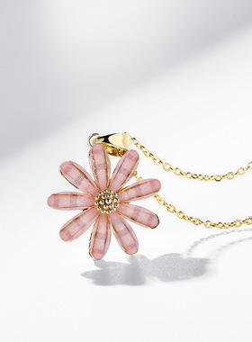 少女系气质清新粉红花朵项链女2025年新款时尚设计感锁骨链