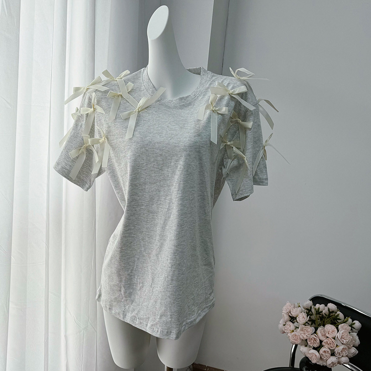 Loose Fit Short Sleeve T Shirt Cute Ribbon Bow Design Soft Cotton Fabric Casual Style Perfect for Everyday Wear