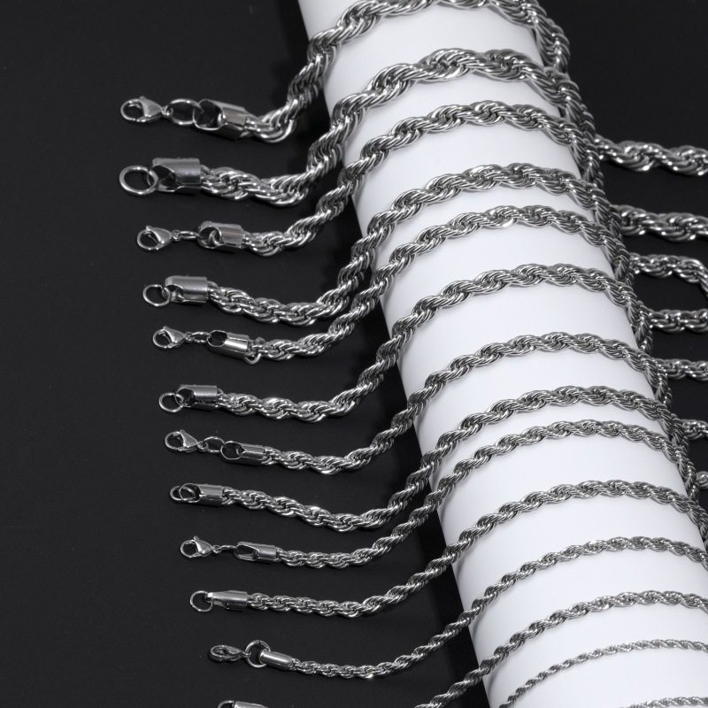 European and American stainless steel twist chain fashion titanium steel necklace sweater chain men's domineering women's clavicle necklace