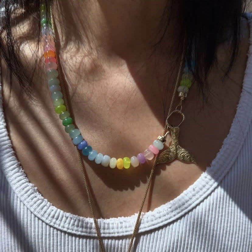 New Rainbow Natural Stone Necklace Clavicle Chain Elegant Design Beach Vacation Trendy Necklace Female Anni Cross-Border