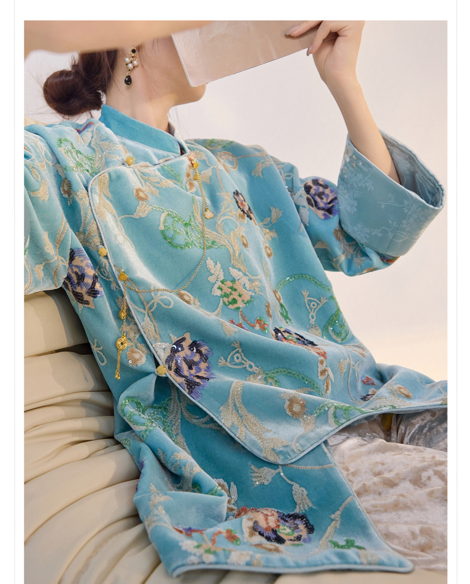 Áo sơ mi nữ dài tay cổ đứng thêu hoa đính sequin chất liệu satin mềm — Tianshuiqing (phát hành cùng ngày), Tianshuiqing (tóc 7 ngày)
