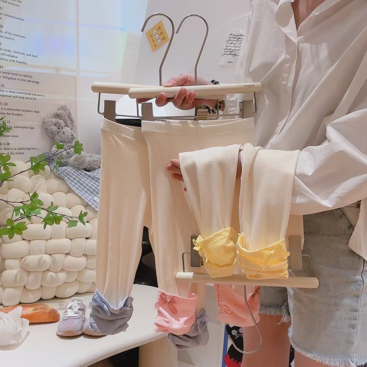 Neue Herbst-Leggings für Baby-Mädchen, stylisch, vielseitig, Farbblock-Patchwork, gestapelte Beine