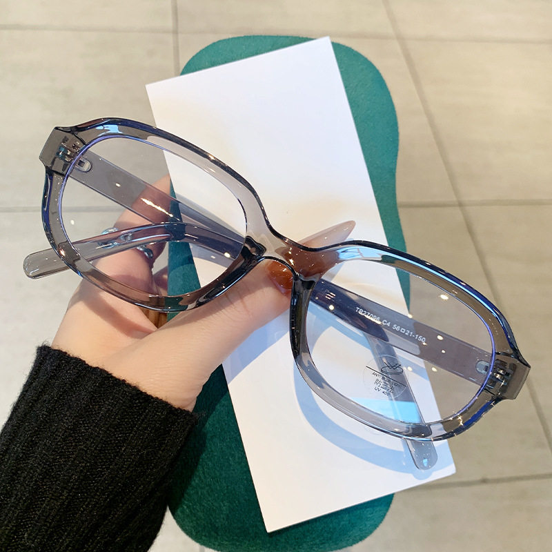 Ultra-Light Retro Tr Elegant Oval Women's Anti-Blue Light Glasses Can Be Matched with High-End Glasses for Myopia and Plain Glasses Frames