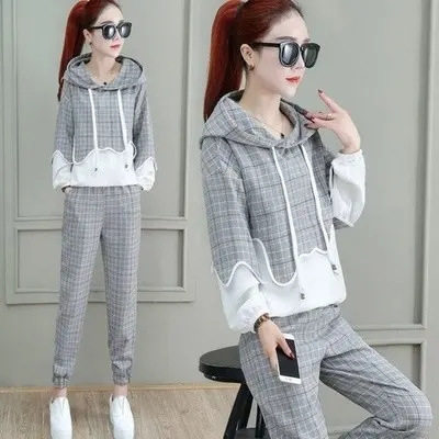 Fashion sweater suit women's 2023 Spring and Autumn New Western temperament small slim professional two-piece suit