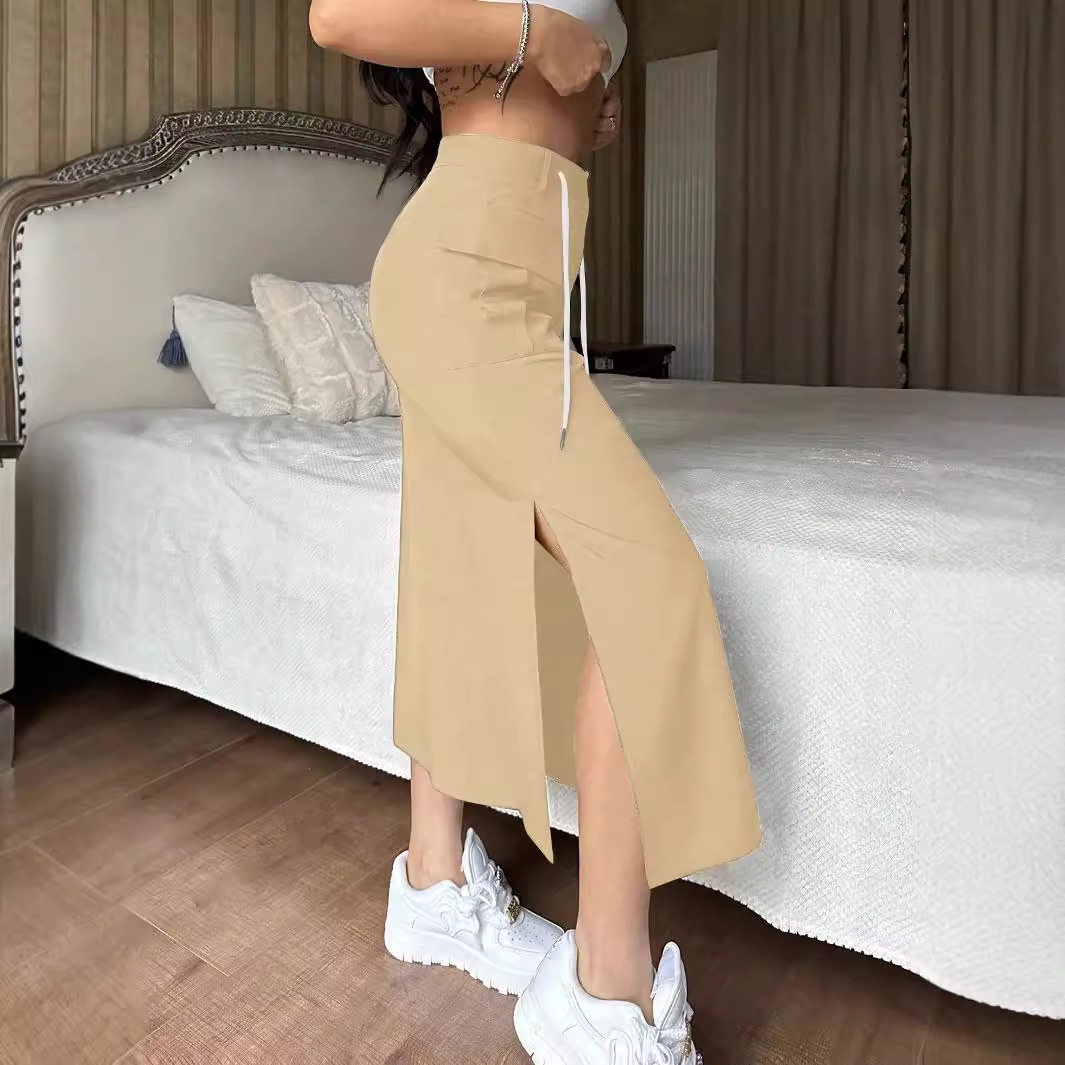 Elegant Solid Color Midi Skirt Versatile Chic Design Perfect for Casual or Formal Occasions Wholesale Available