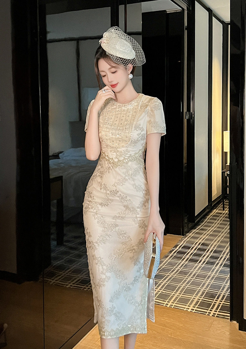 Đầm ôm body nữ ren hoa tay ngắn cổ tròn cao eo dáng dài trung niên phong cách sang trọng — [Vàng Champagne] chi tiết 5