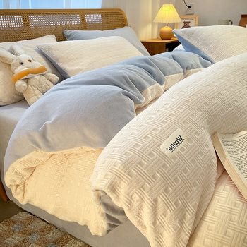 Class a Thickened Carved Milk Velvet Four-Piece Set for Autumn and Winter, Bed Sheet and Duvet Cover, Baby Velvet Three-Piece Set, Dormitory Fitted Sheet Style
