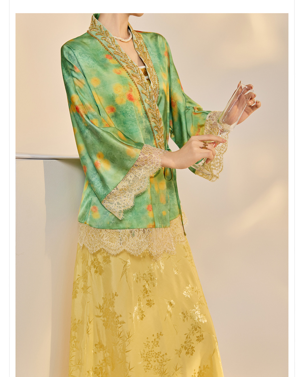 Set áo khoác cardigan thêu hoa kèm đầm hai dây dáng dài nữ — Váy hai dây