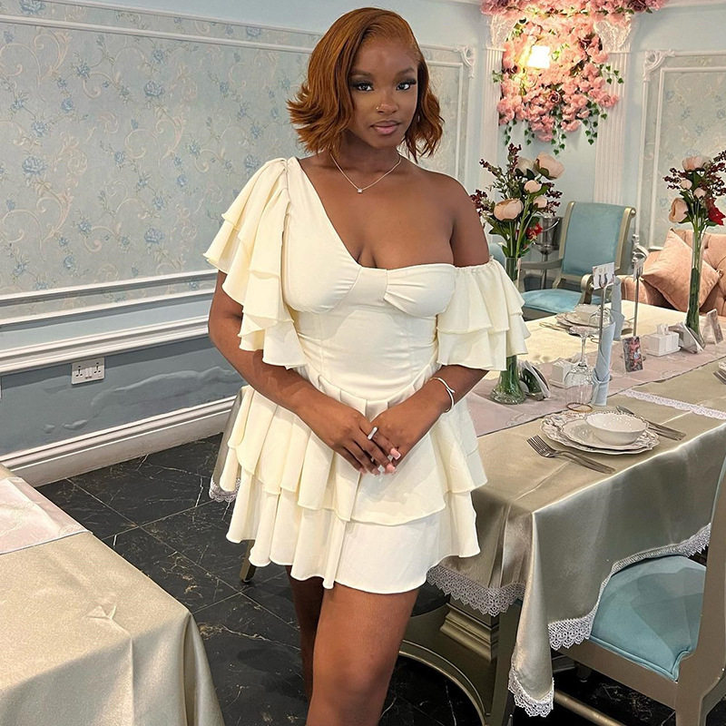 European Style Asymmetrical Ruffled Neck Short Sleeve Dress Solid Color Pleated Design Cake Hem Winter Fashion