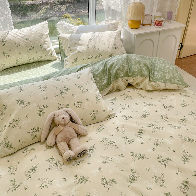 ins Korean-style small fresh 60 cotton bed four-piece set pastoral style small floral cotton quilt cover wholesale