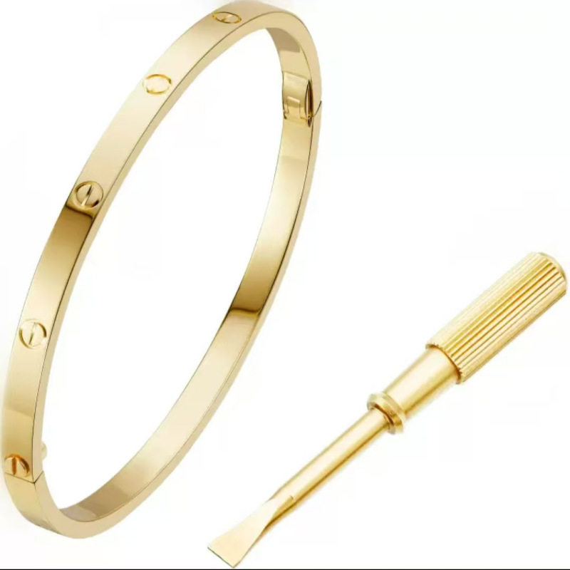 The Calcian version of the CNC 925 silver-love bracelet is full of Star Trek's classic black nails.