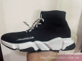 Shoelaces black and white