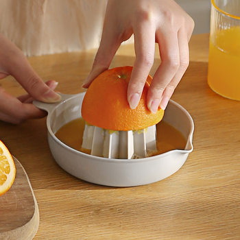 Lemon Manual Juicer press type fruit orange squeezer portable fruit and vegetable juice cup fruit dehydration squeezer
