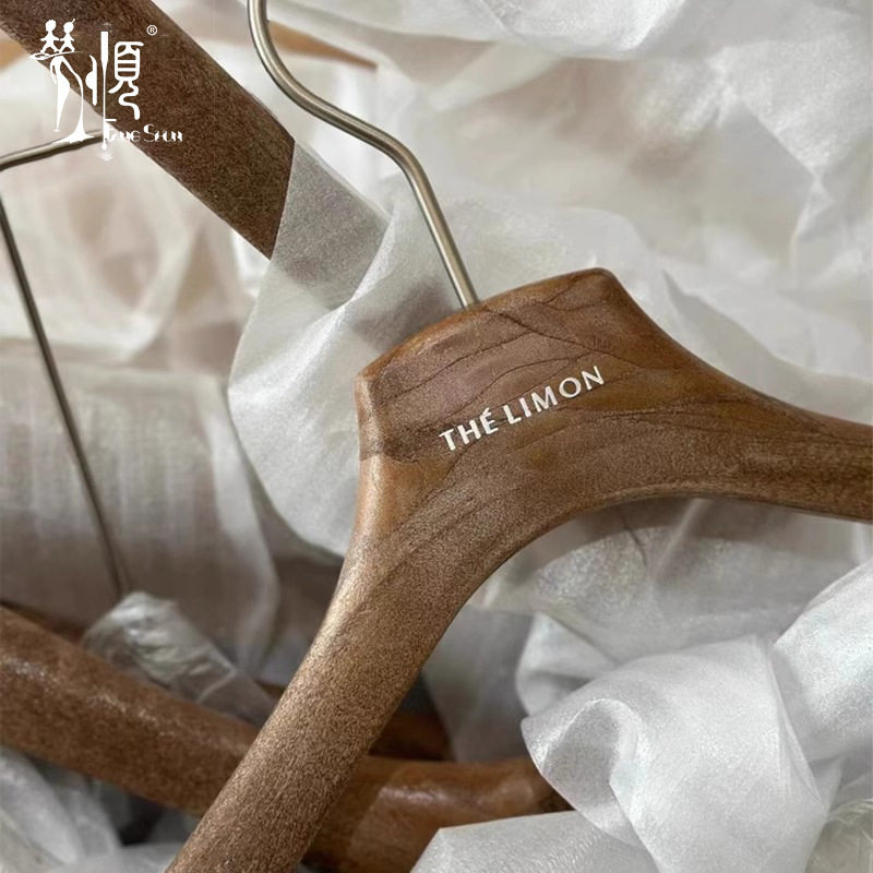 Wholesale Clothing Store Clothes Support Women's Milky White Resin Clothes Hanger Imitation Wood Grain Non-Slip Gray Black Clothes Hanging Seamless Trouser Clips