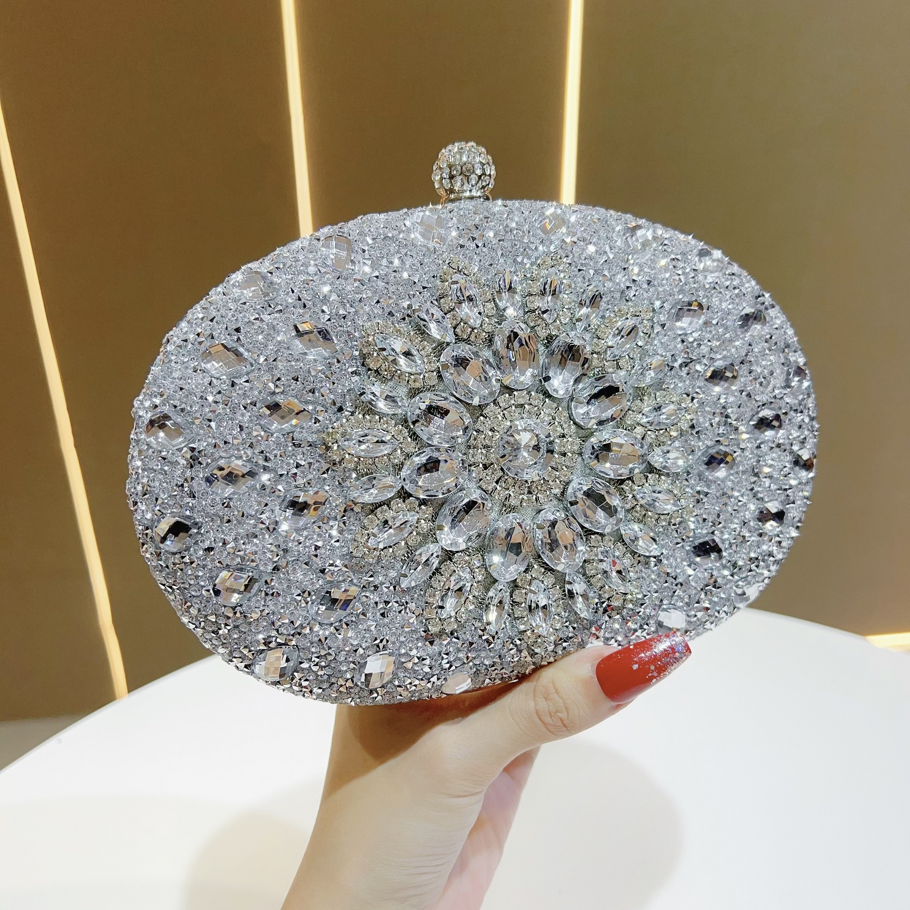 Cross-border Rhinestone Sunflower Dress Banquet Bag Luxury Celebrity Elegant All-match Diamond-encrusted Crossbody Small Handbag Full Diamond 17 O1CN01I3xAc02LHXp8uFktv !!2216856689667 0 cib
