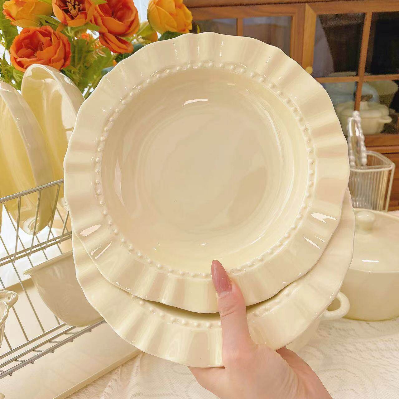 Creamy Lace Plate for Home Breakfast, Fruit Plate, Salad Plate, Vegetable Plate, Cream-Style Straw Hat Plate