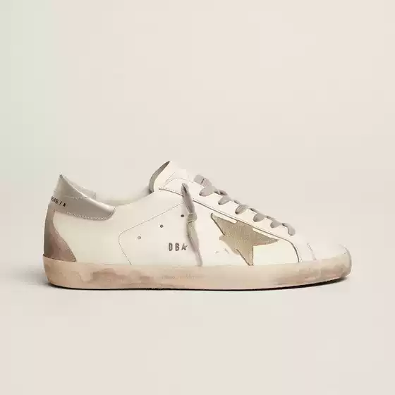 2026 Korean Version Genuine Leather Distressed Star Sneakers for Women, Versatile Fashion Casual Sneakers, Lightweight Trendy White Shoes