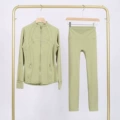 Fragrant green gold zipper jacket and cropped pants suit