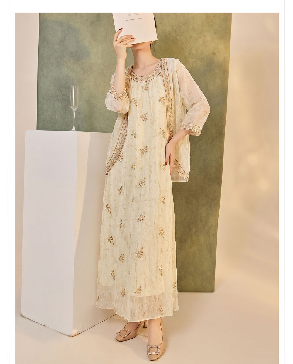 Set áo khoác cardigan thêu kèm đầm cổ yếm dài tay phối hoa — Áo khoác, Váy liền, Bộ
