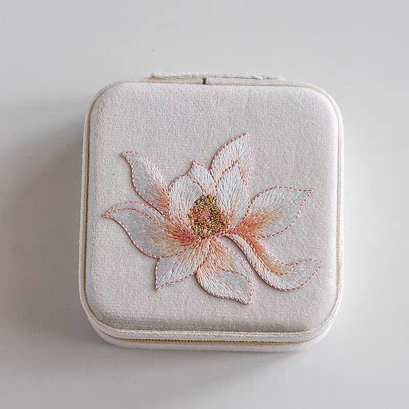 Cute Little Rabbit Jewelry Box Embroidered Cartoon Jewelry Storage Box Gold Velvet High-End Jewelry Earrings Storage Box