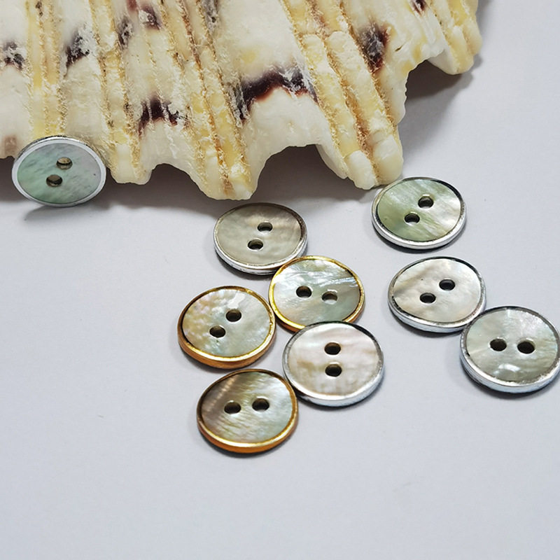 Clothing Ma's Shell Buttons Two-Hole Buttons Round High-End Shirt Buttons Factory Spot Wholesale