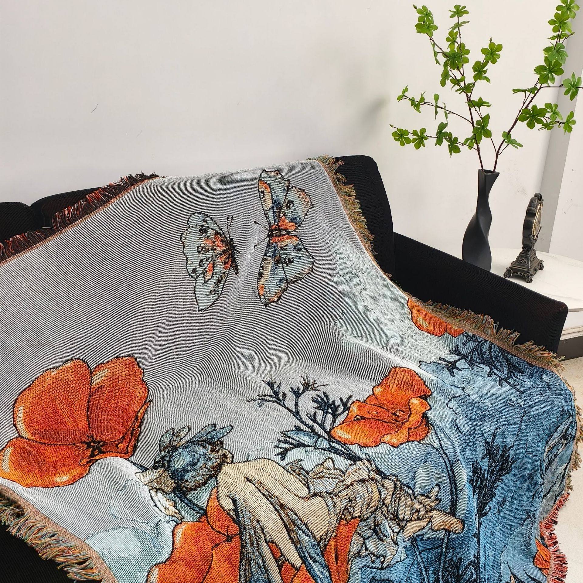 Professional Custom-Made Line Blankets, Office Nap Blankets, Customizable in Size, Customizable with Drawings or Samples, Large Quantity Discounts Available