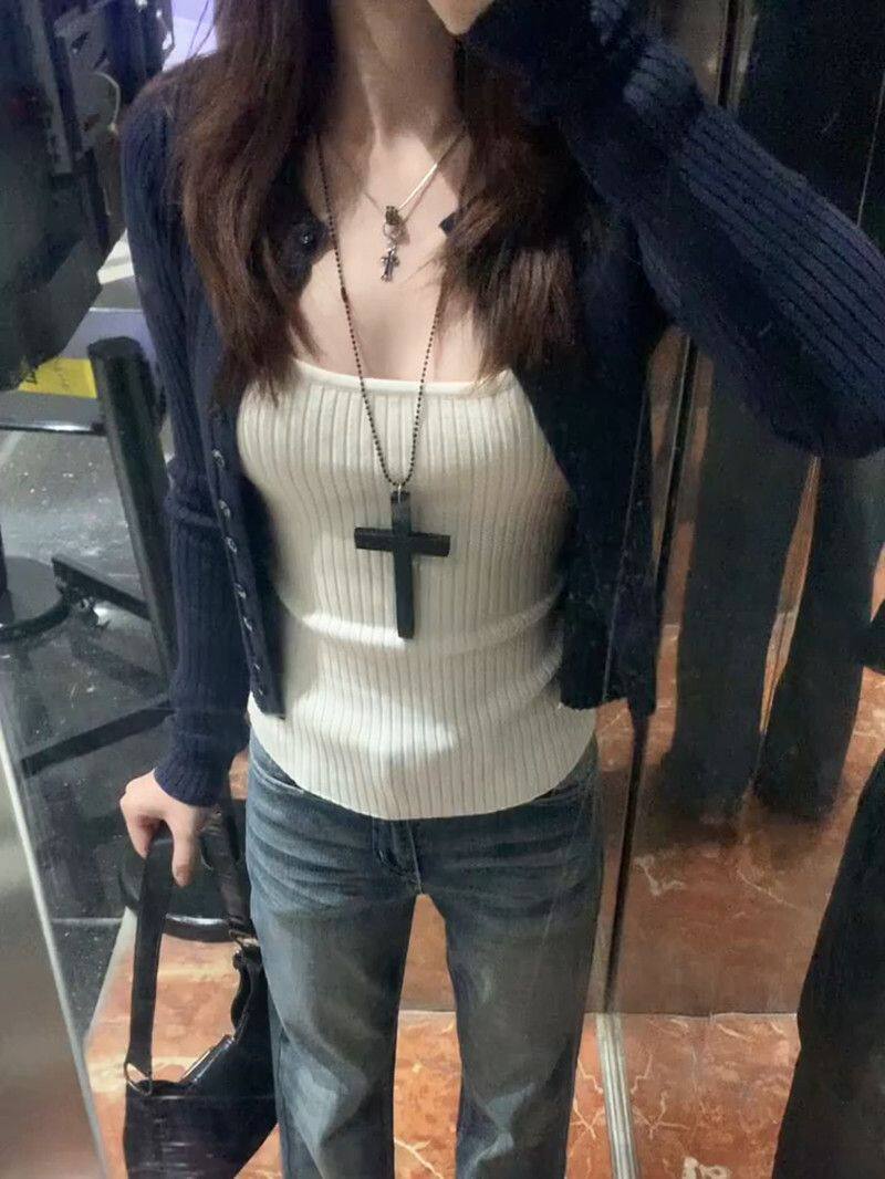 Korean Style Knitted Cardigan Suit for Women in Autum New Slim Fit Versatile Camisole Chic and Western Style Two-Piece Set