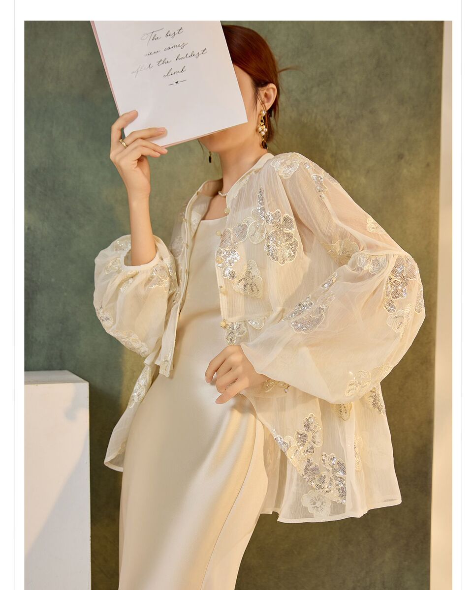 Set áo khoác tay lồng đèn thêu hoa kèm đầm hai dây dáng dài — Áo sequin (giao hàng trong 7 ngày), Váy yếm (giao hàng trong 7 ngày), Váy yếm (giao hàng trong ngày)