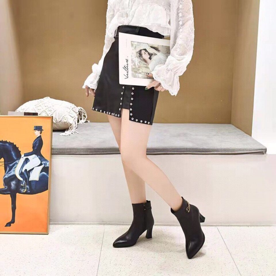 Boot Nữ Da Thật Cổ Ngắn Gót Vuông Chiều Cao Đế Khoảng 6cm Phong Cách Anh Quốc Màu Đen, Nâu chi tiết 9