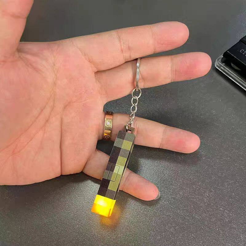 跨境同款我的世界周边迷你火把可发光钥匙扣模型玩具挂件热门玩具