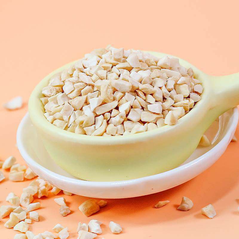 Original Flavor Cashew Nuts, Crushed Nuts, Diced Nuts, Roasted Nuts, Dried Nuts, Bulk Packaged, Sold by the Pound, Commercial Snacks for Pregnant Women