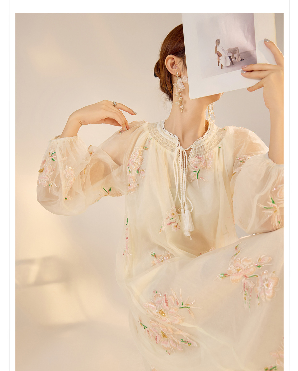 Đầm maxi nữ dài tay họa tiết hoa thêu dáng xòe rộng — Màu mơ