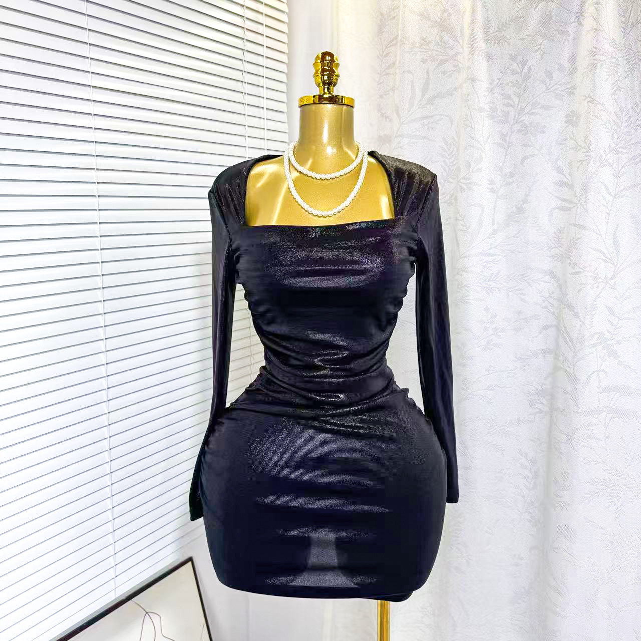 Long Sleeve Bodycon Mini Dress Stretchy Shiny Fabric Slim Fit Autumn Party Wear Wholesale Available