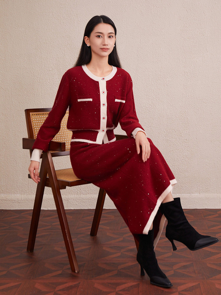 Fashion Versatile Women's Set with a Small Chanel Style, Round Neck Knitted Cardigan, High-Waisted Slimming Midi Skirt Two-Piece Set for Women