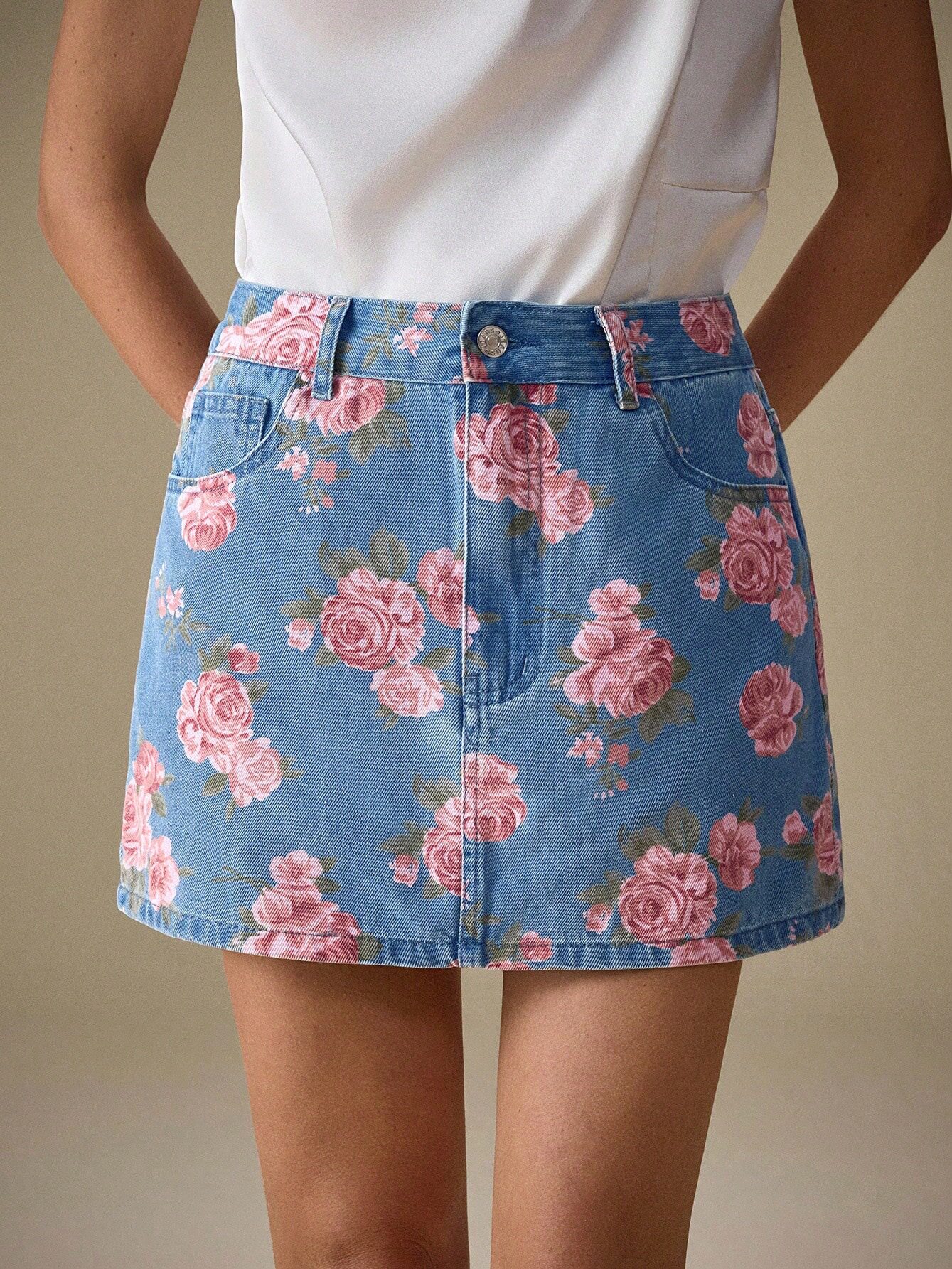 Floral Print Denim Mini Skirt Casual Style Versatile Design Fashionable Rose Pattern Perfect for Spring Summer