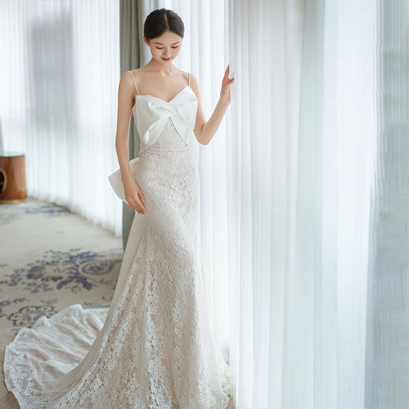 Bride Sling Light Wedding 2022New Brigade Beat Lace Light Extravagant Fishtail Out Yarn Brigade Beat White Formal dress Drag Tai 新娘吊带轻婚纱2022新款旅拍蕾丝轻奢鱼尾出门纱旅拍白色礼服拖尾 Bride Sling Light Wedding 2022New Brigade Beat Lace Light Extravagant Fishtail Out Yarn Brigade Beat White Formal dress Drag Tail 