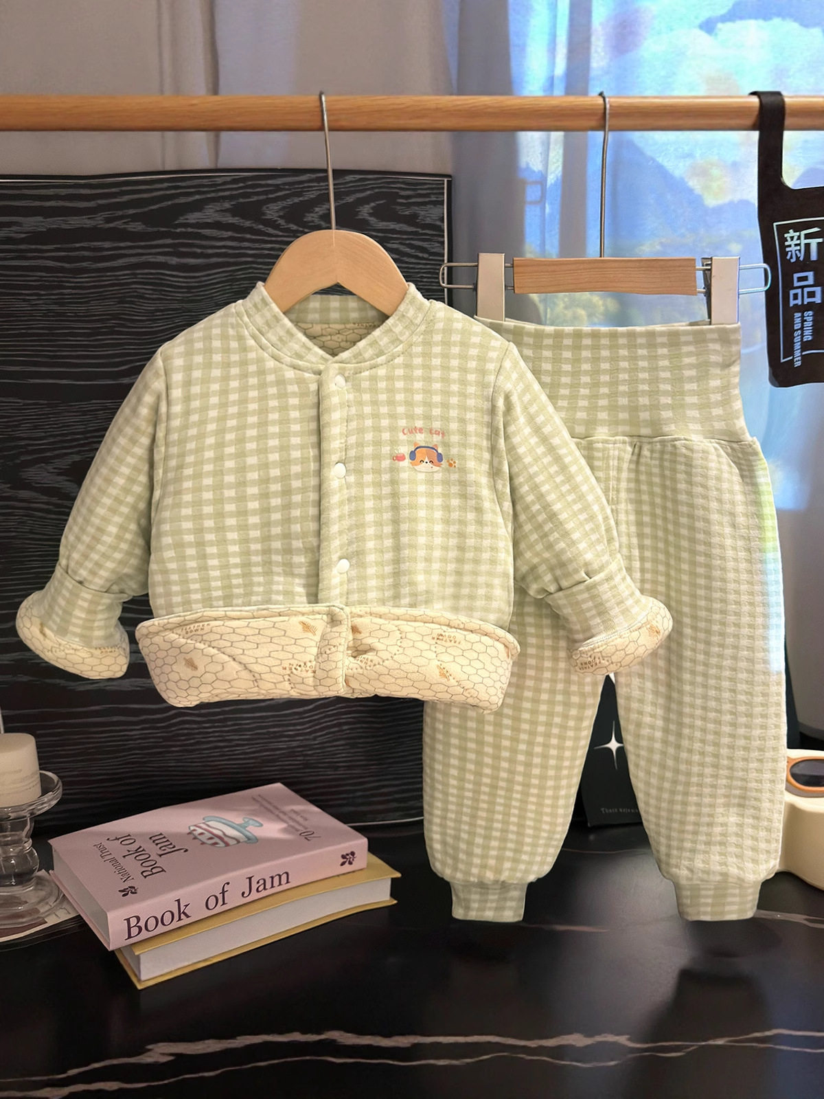 New Thickened Baby Thermal Cotton Jacket Set, Temperature-Sensing Winter Outerwear, High-Waist Belly-Protecting Outfit for Boys & Girls Babies