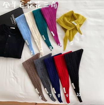 Korean Order 100% Sheep Wool Floral Small Triangle Scarf for Women, Neck Warmer, Outerwear Scarf, Shoulder Wrap