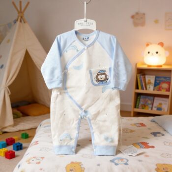 Spring and Autumn Newborn Butterfly-Style Cotton Romper with Seamless Raglan Sleeves and Snap Buttons, Dual-Use Crotch Baby Jumpsuit