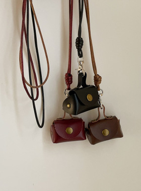 迷你可爱复古皮质零钱包吊坠项链女精致个性收纳耳机套包包毛衣链