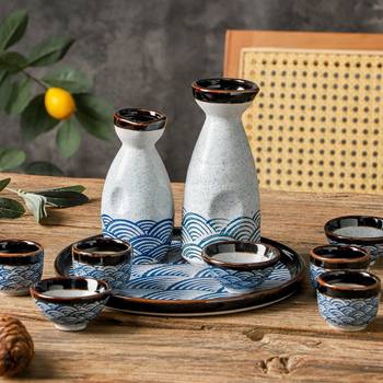 Wave Pattern Japanese Ceramic Sake Set Small Sake Cups Sake Pot Drinking Cups Sake Dispenser Sake Bottle Rice Wine White Wine Cup