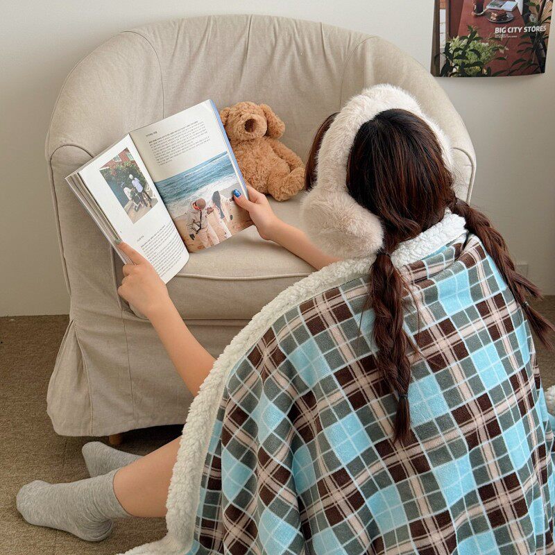 Retro Plaid Milk Velvet Blanket Thick Warm Office Nap Throw Sheep Fleece Shawl Blanket Wholesale