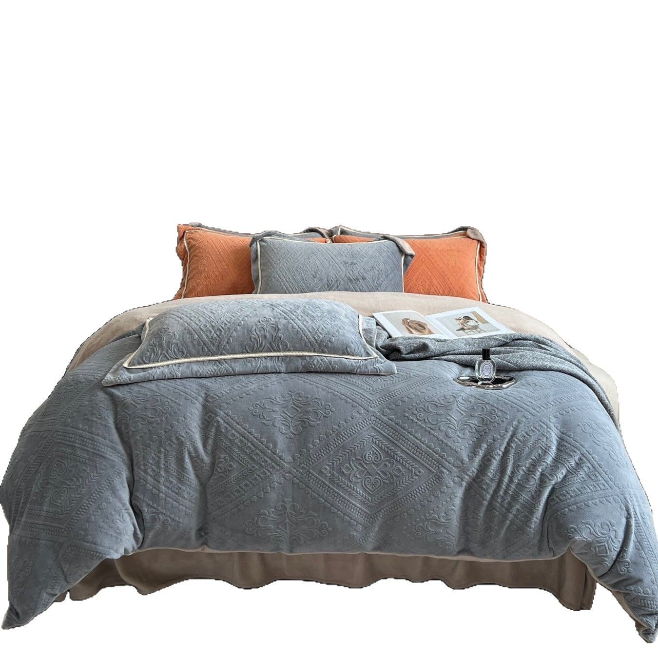 Winter thickened milk velvet four-piece set double-sided warm coral velvet three-piece set flannel single quilt cover fitted sheet wholesale