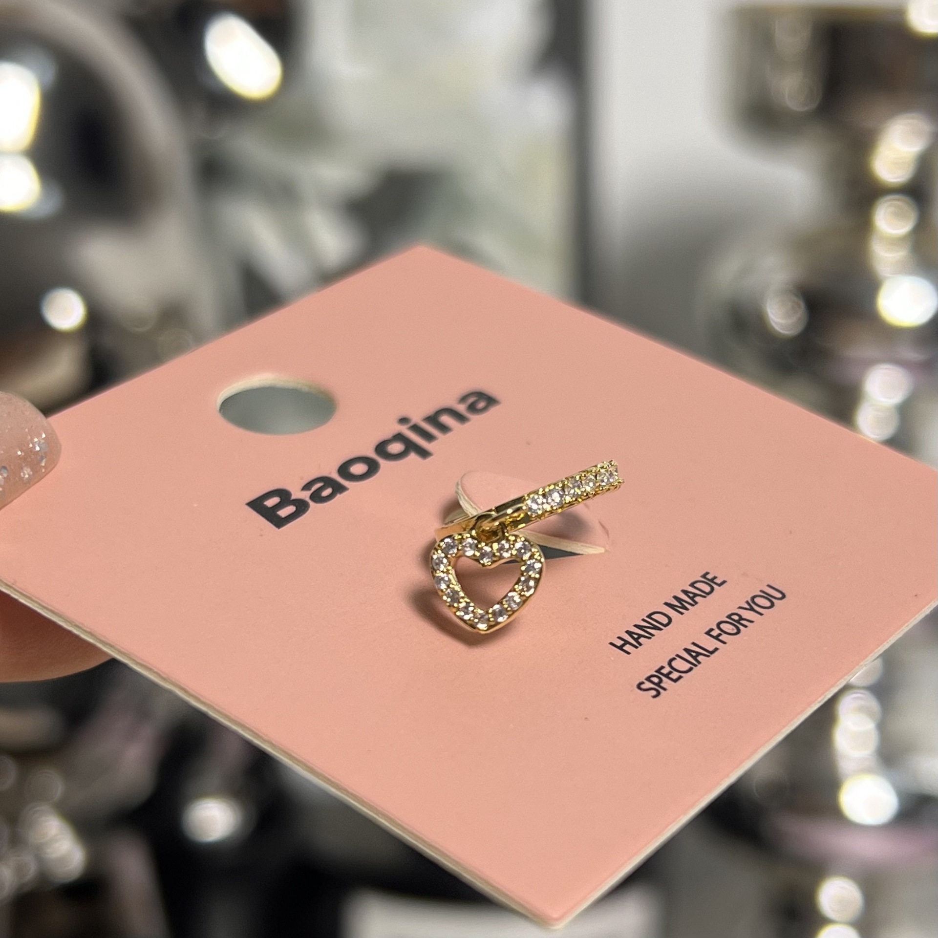 952 ゴールデンラブピアス（シングル）