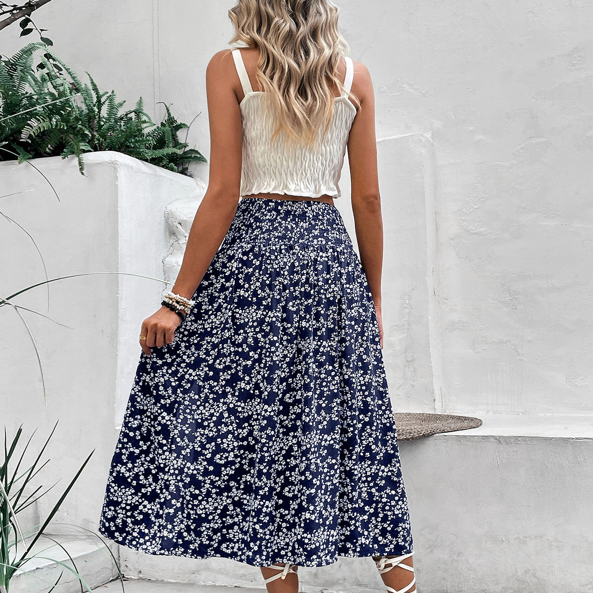 Summer Floral Midi Skirt Casual Fresh Style Blue Color Perfect for Vacation Wear Wholesale Available